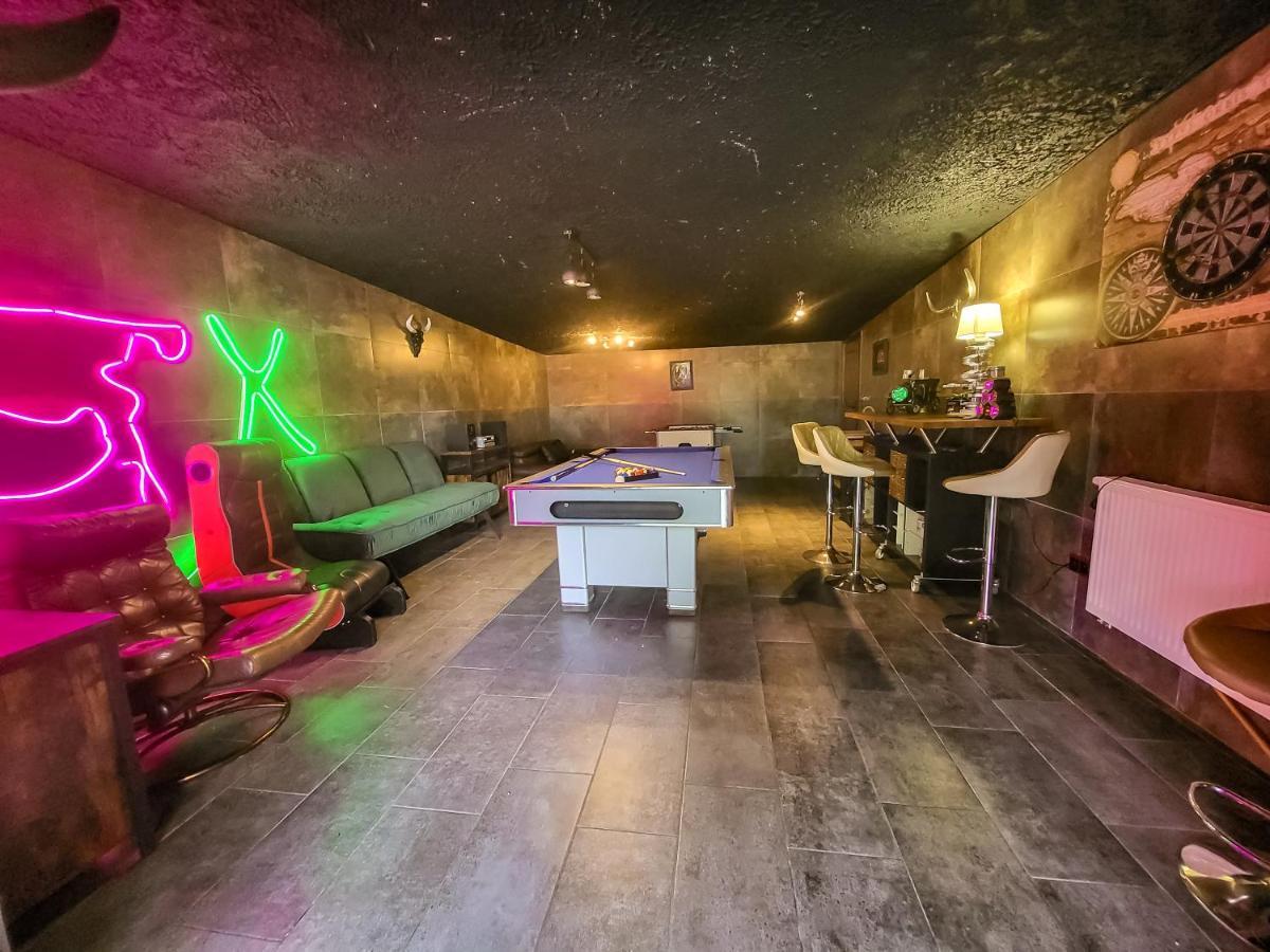 Holiday home Vegas - House And Garten For Exclusive Use *